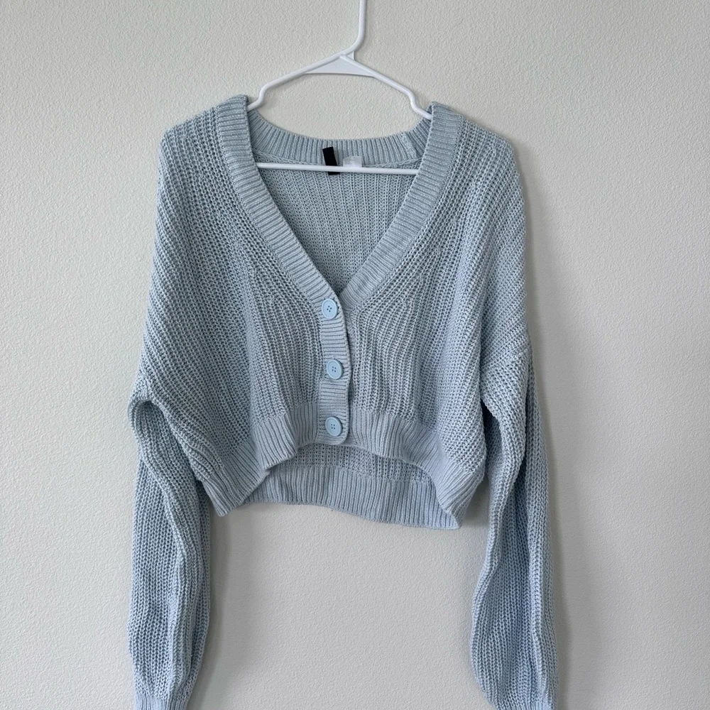 H&M Light Blue Women's Sweater - Picture 1 of 6